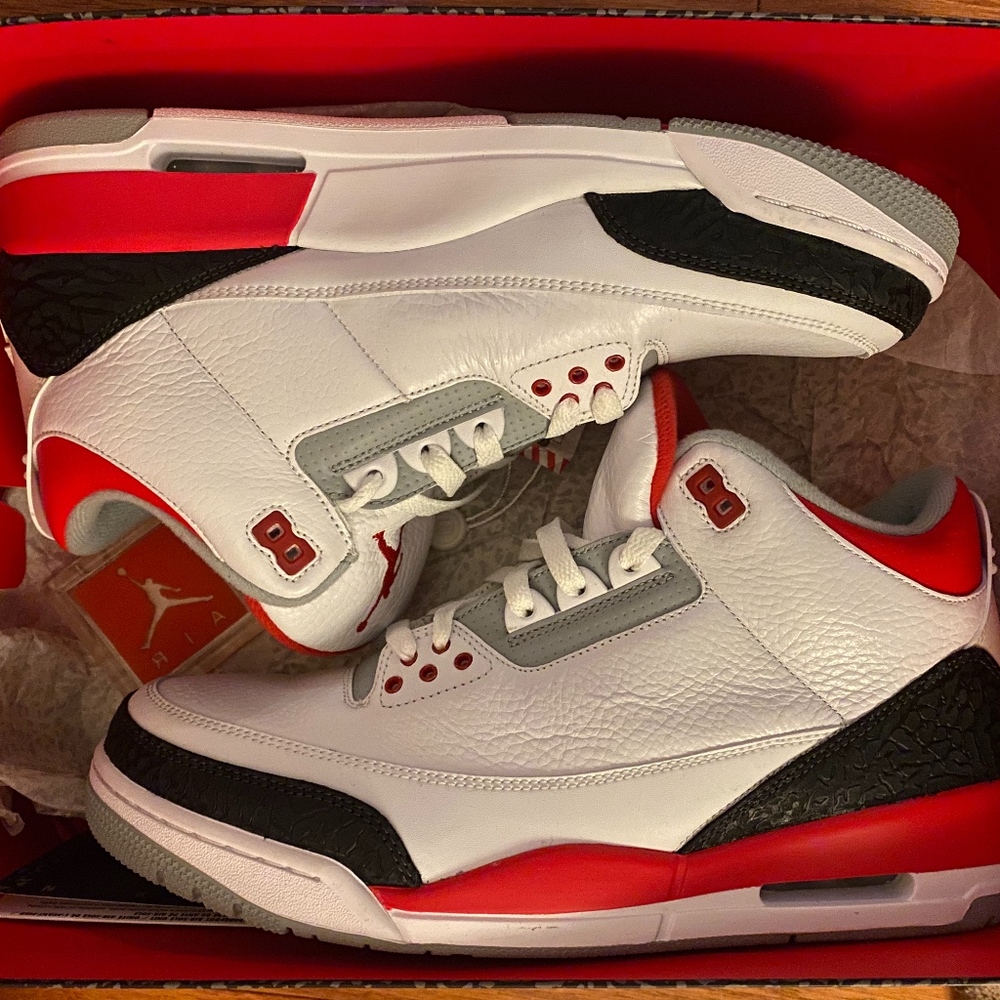 Air Jordan 3 Retro 'Fire Red' (2013) - Picture 1 of 4